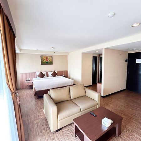 Nemuru Grand Serpong Panunggangah Zewnętrze zdjęcie